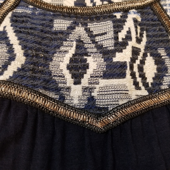 W5 Anthropologie Ikat Jacquard Top - Picture 9 of 11